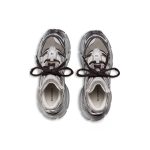 Men’s Runner 2.0 Sneaker  in Beige - Image 6